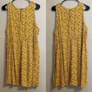 Old Navy Yellow ditsy floral print Rayon Sundress - XL